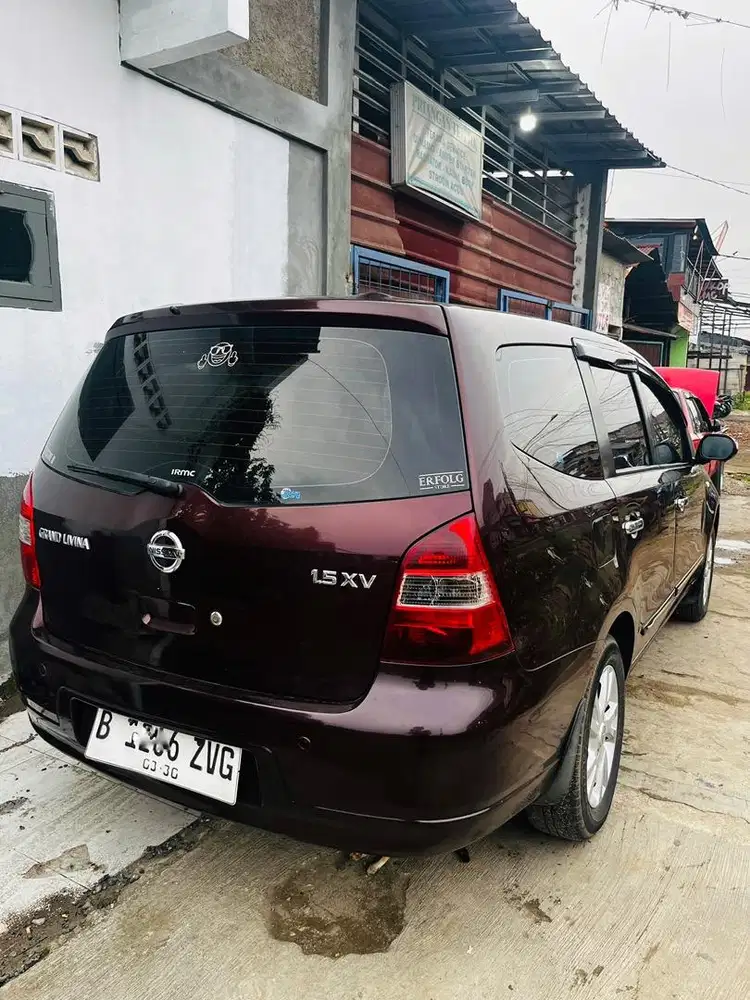 Nissan grand livina 2012 XV