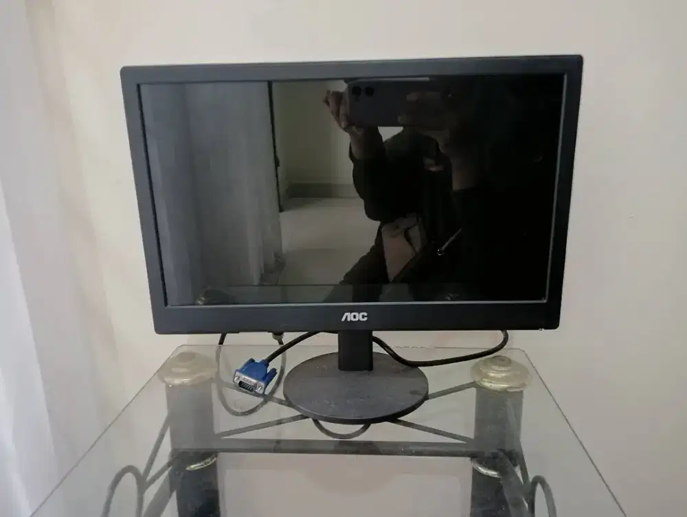 Monitor LED komputer AOC