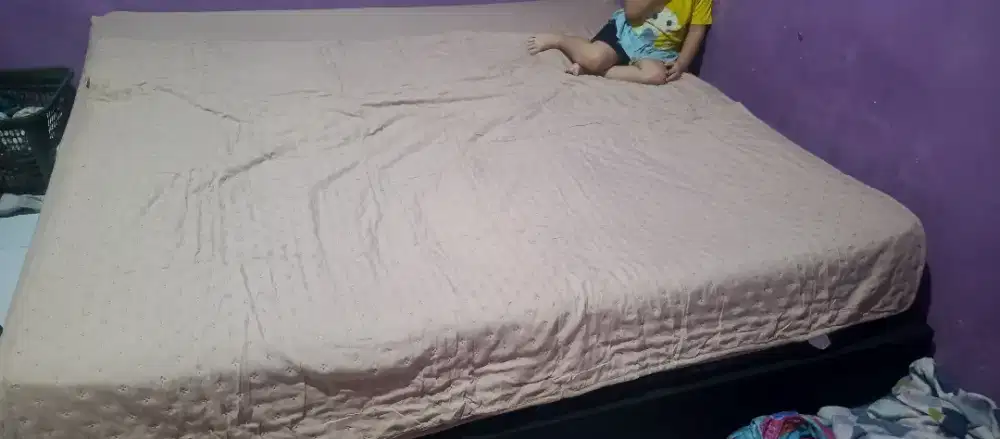 Kasur bed dan nipan