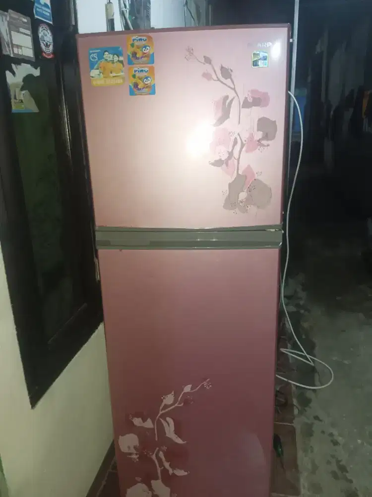 Kulkas 2 pintu Sharp