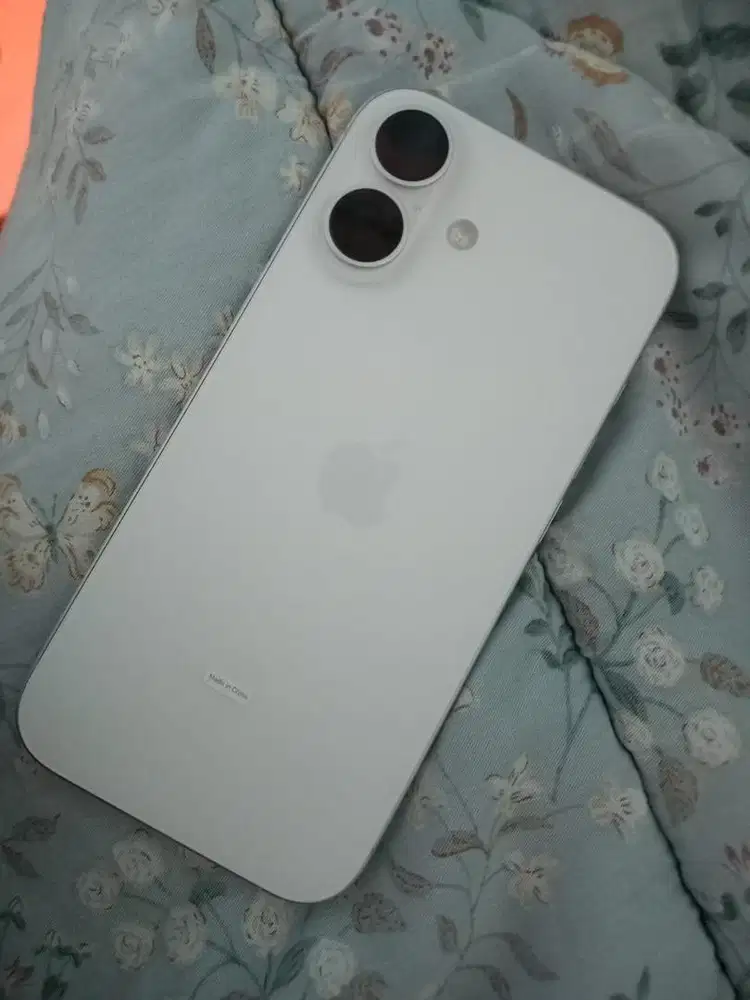 Dijual Iphone 16 like new