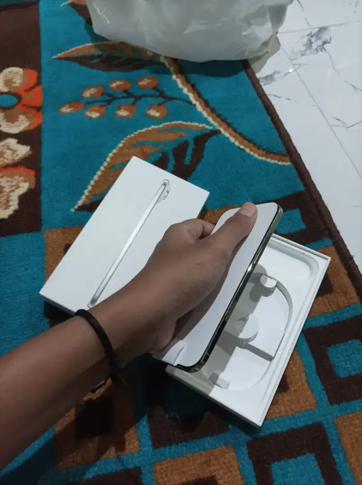 iphone air 256 ibox 4 hari pakai