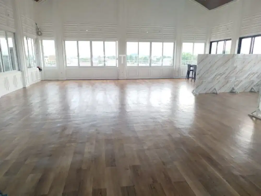 Office Space Luas Kondisi Baru Di Tebet, Jakarta Selatan