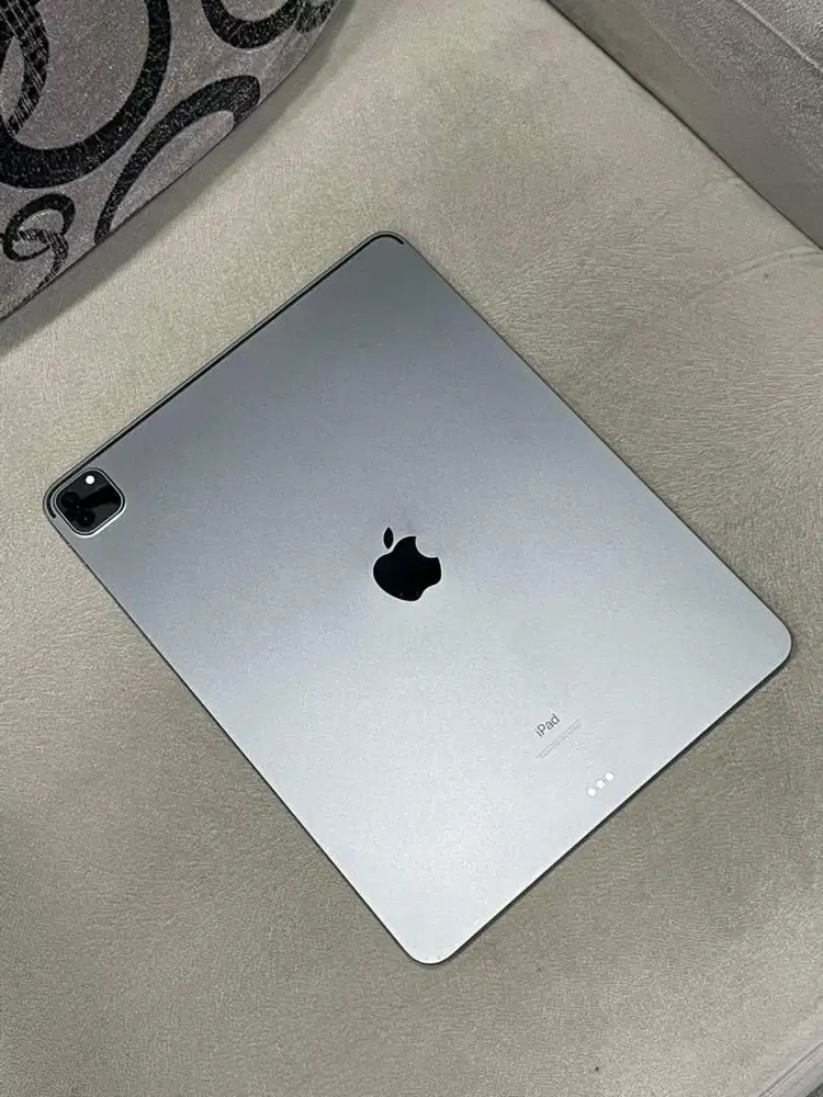 iPad Pro M1 12.9” 256GB Gray wifi only ex iBox Mulus Like New