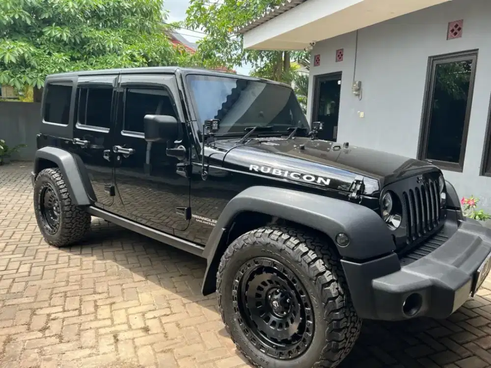 Di jual Jeep wrangler rubicon