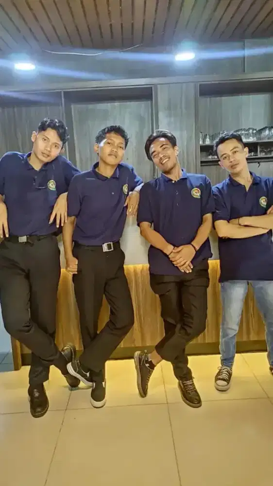 nyari loker bagian f&b