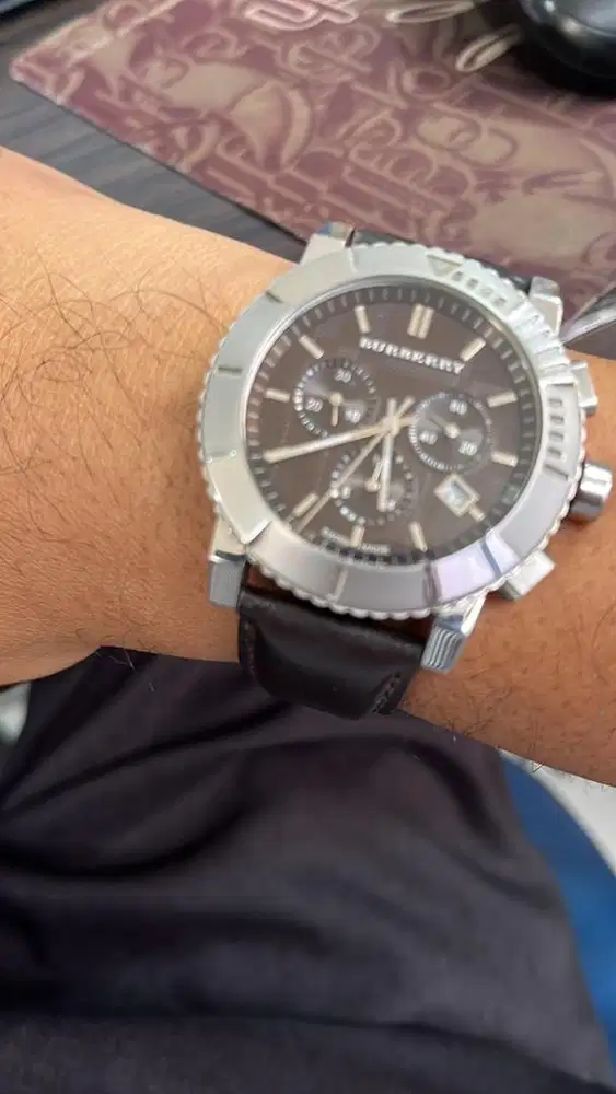 Jam tangan Burberry original