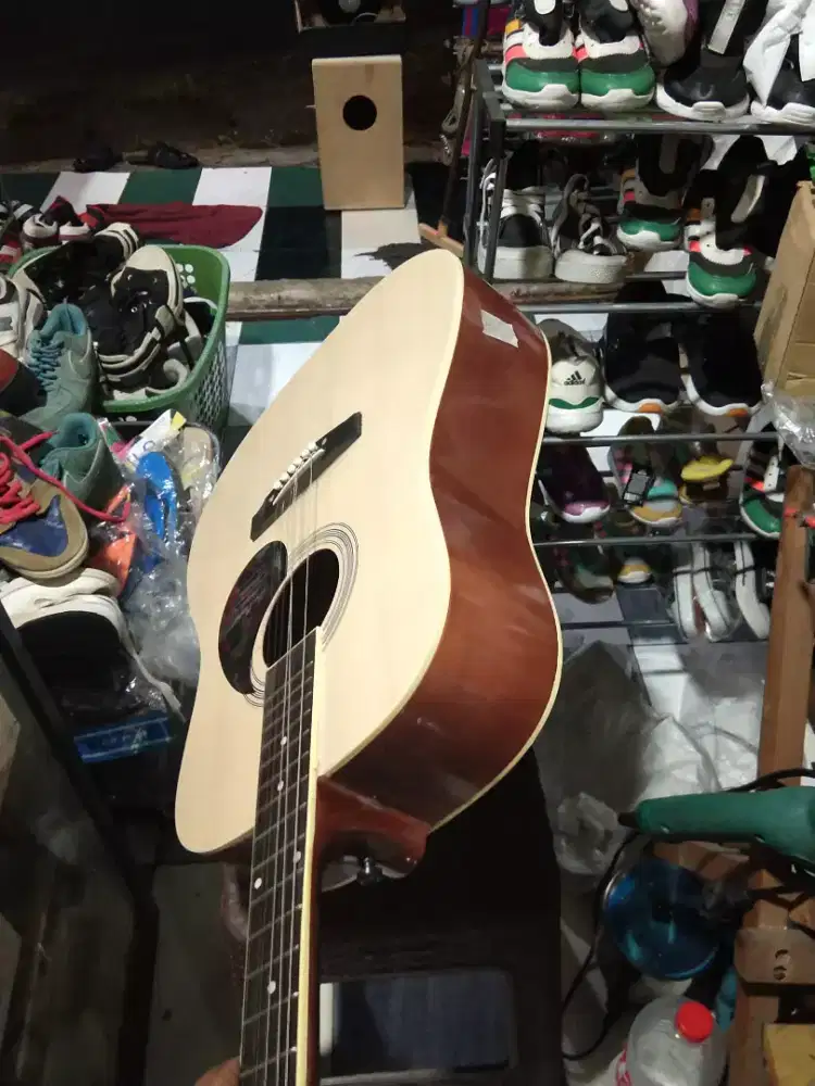 Gitar akustik jumbo bulat smic