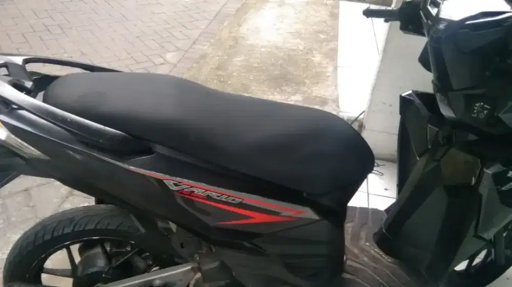 Vario tahun 2016 led 125 plat L surat Lengkap hidup