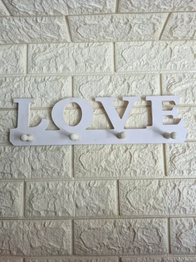 Rak Dinding Gantungan Kunci Vintage Dekorasi Minimalis Tempelan Pintu