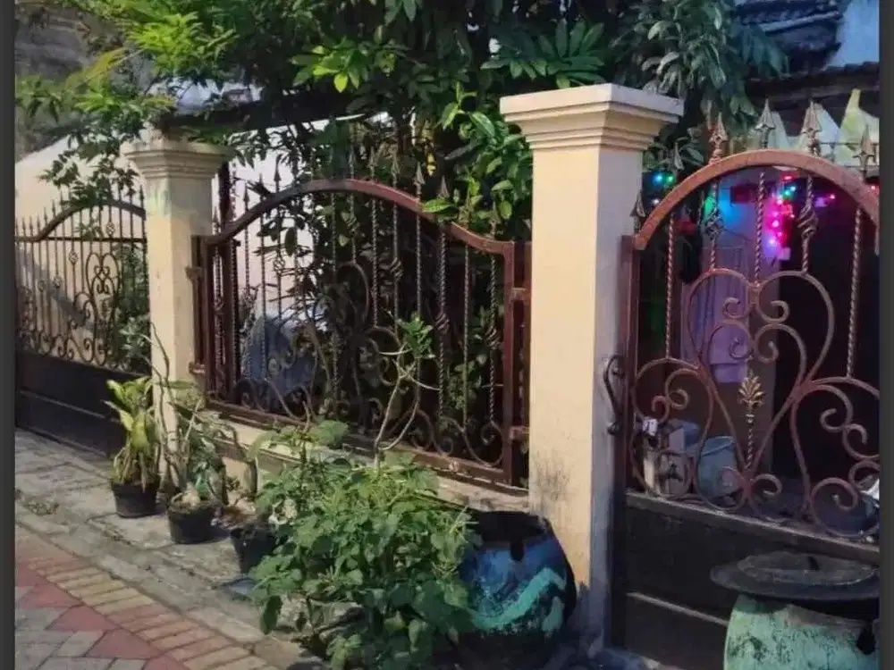 Dijual Rumah Setro Baru Utara