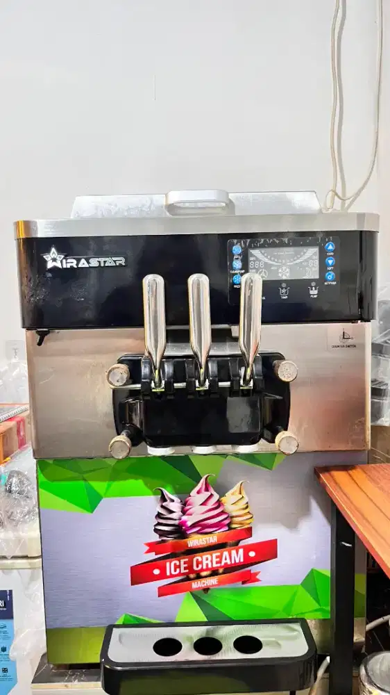 Mesin Ice Cream 3 kran, merk WIRASTAR