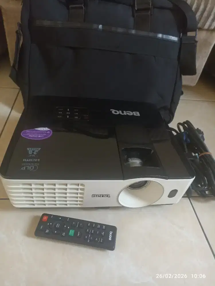 Proyektor Benq 3200 lumen