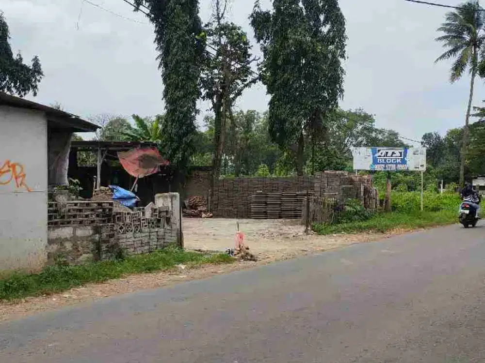Tanah Setu Pinggir jalan