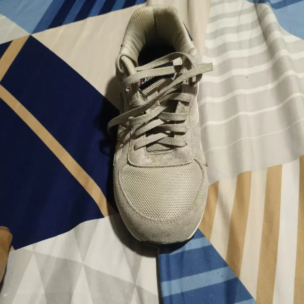 Merk larmern ukuran 40