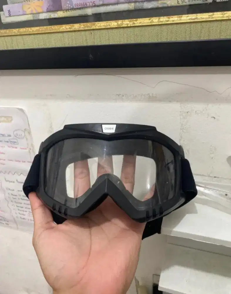 Kacamata motor cross