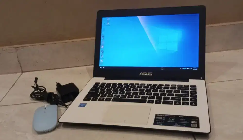 Asus X453S mulus like new siap pakai
