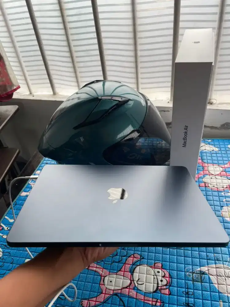 Macbook air M2 8/256 fullset ibox