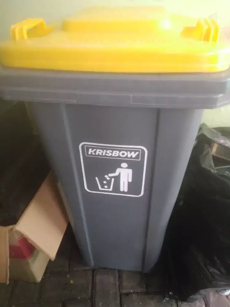 Tempat sampah Krisbow 120L