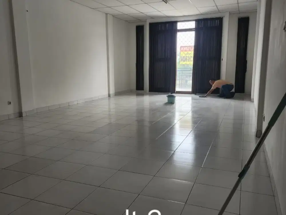 Disewakan Ruko 3,5 Lantai Siapa Pakai Cocok Untuk Usaha Lokasi di Mekar Wangi Bandung