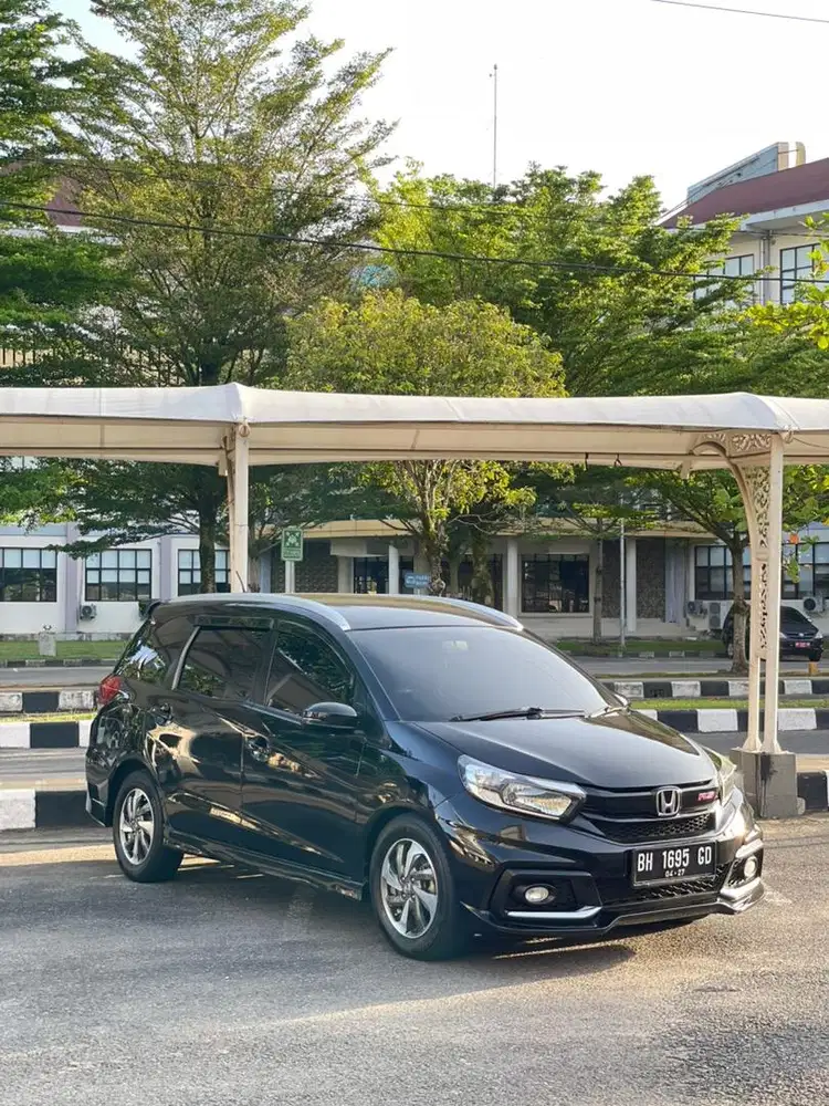 Dijual Mobilio RS 2017 CVT