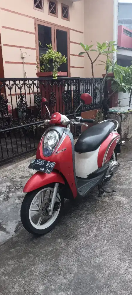 Honda scoopy 2011