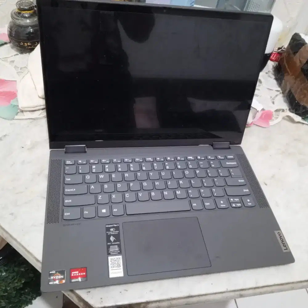 Lenovo IdeaPad Flex 5 Laptop