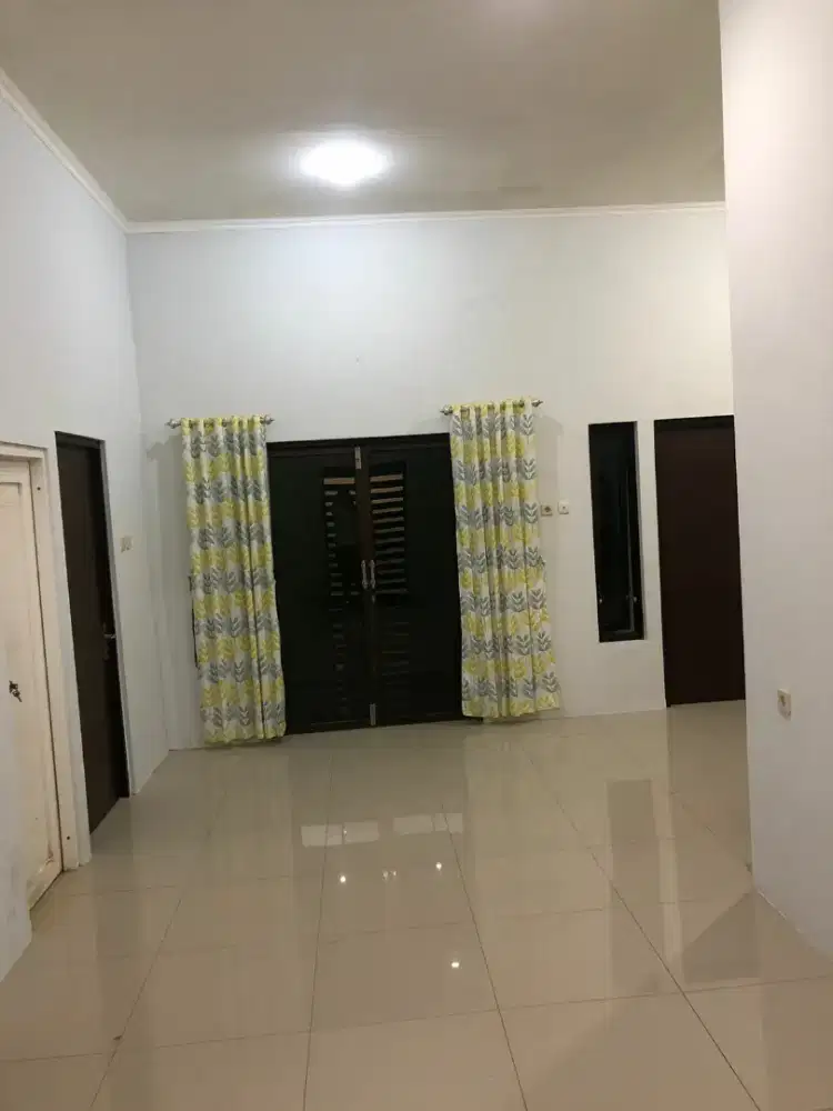 Dijual rumah siap huni dekat Undip Tembalang