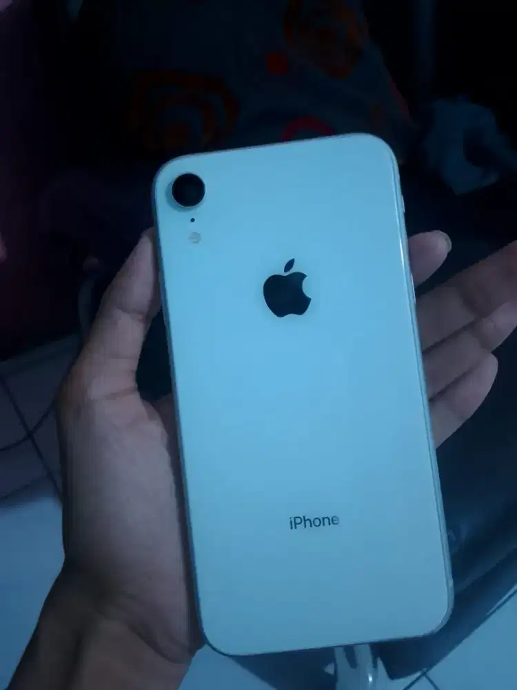 iPhone Xr 64 GB jaringan all operator