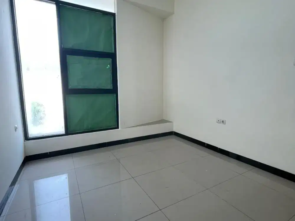 Dijual Rumah 2 Lantai Posisi Hook Siap Huni Lokasi Strategis di Taman Kopo Indah 5 Bandung