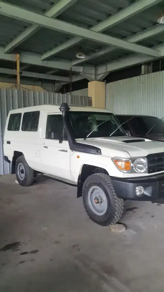 Toyota land cruiser 70 Bundera diesel