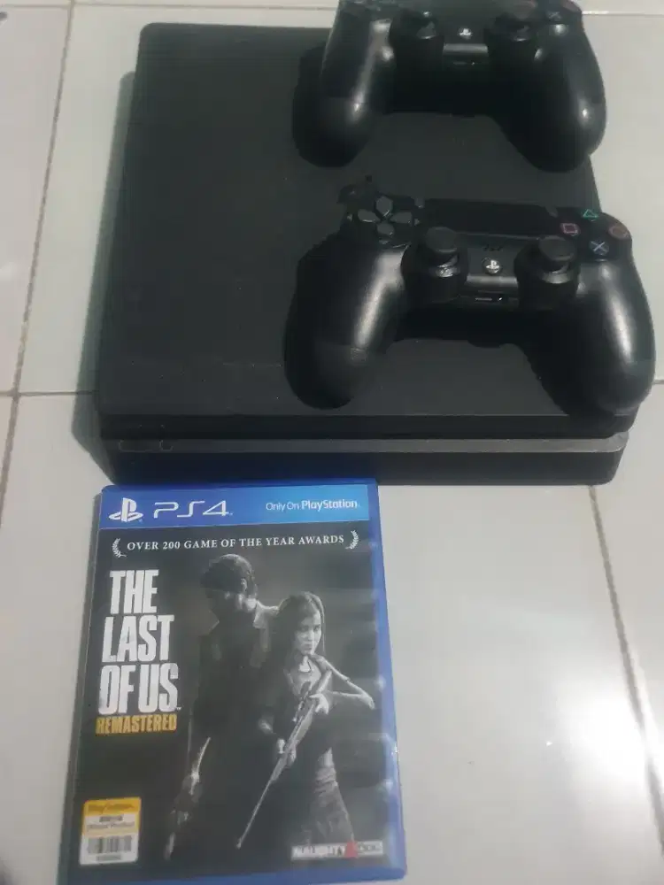 PS4 SLIM 1TB ORI