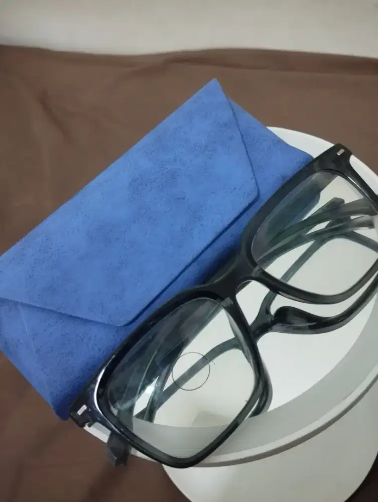 Kacamata Kutoo Black