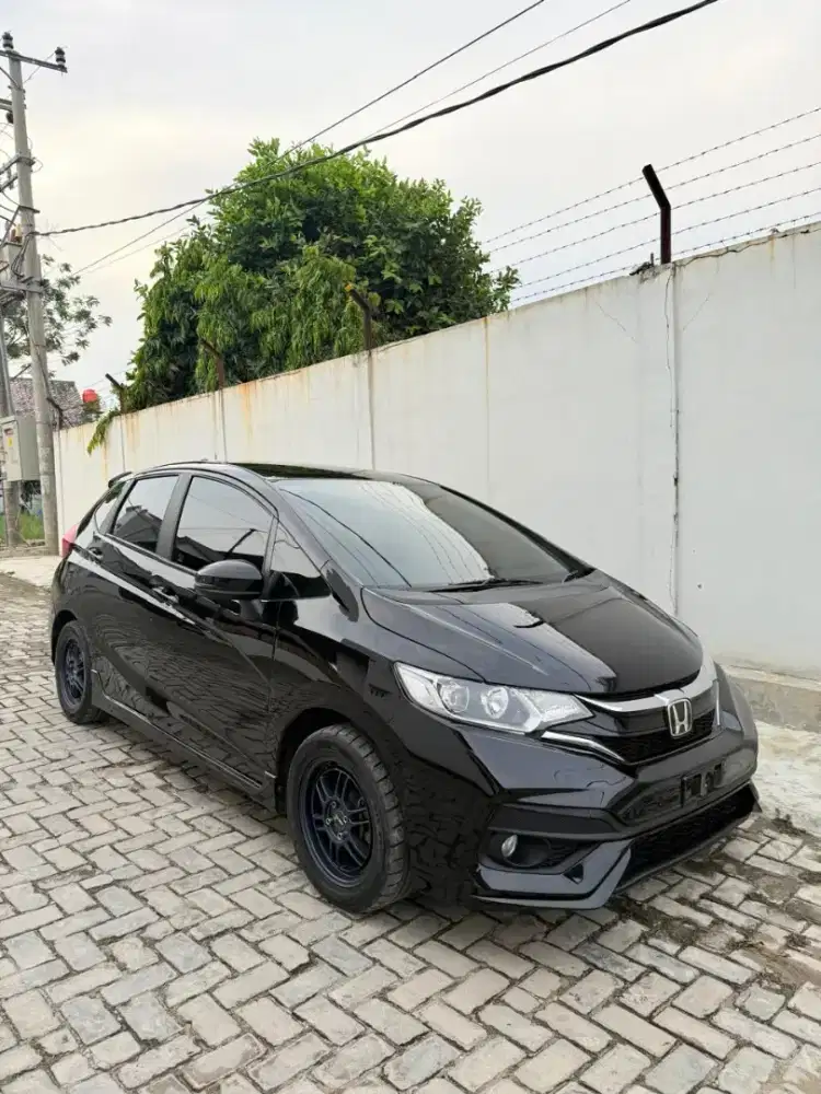 Dijual honda Jazz RS GK 5
