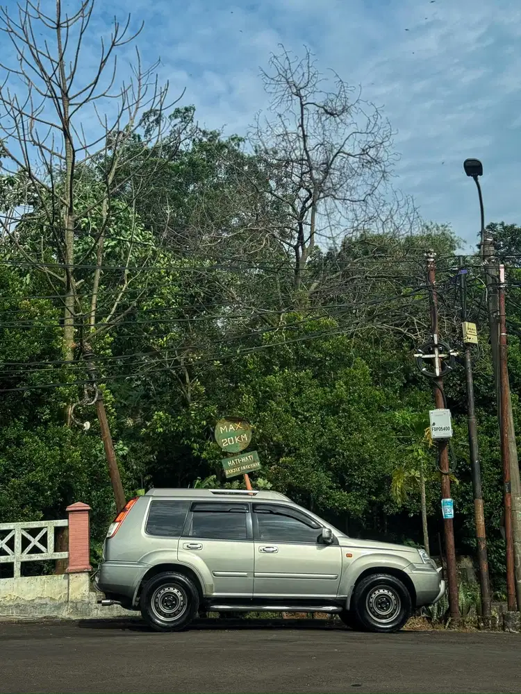 Nissan X-Trail 2005 Bensin