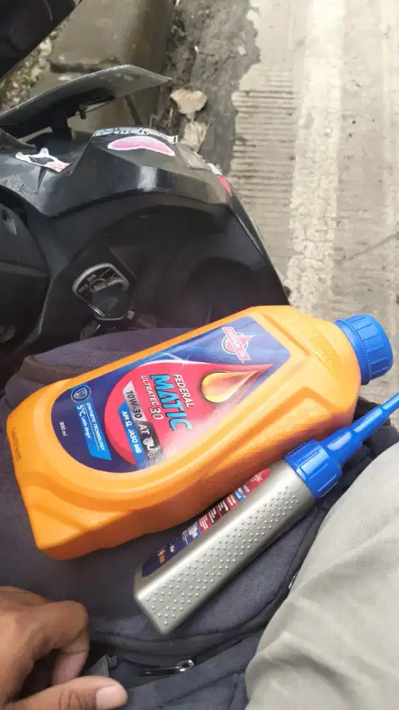 Oli mesin dan oli gardan