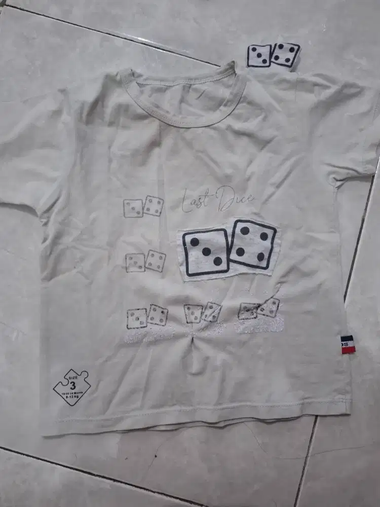 GRATIS: Kaos Anak Last Dice Abu Muda - Size 3 (18-24 Bulan)