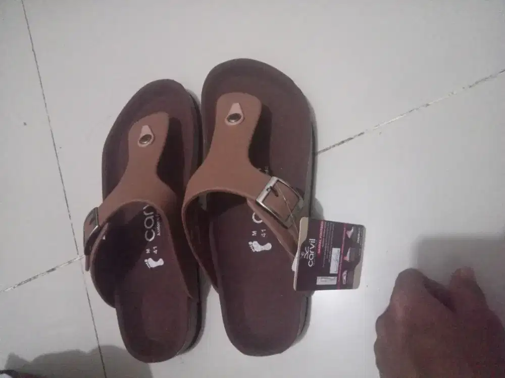 Sandal carvil .baru
