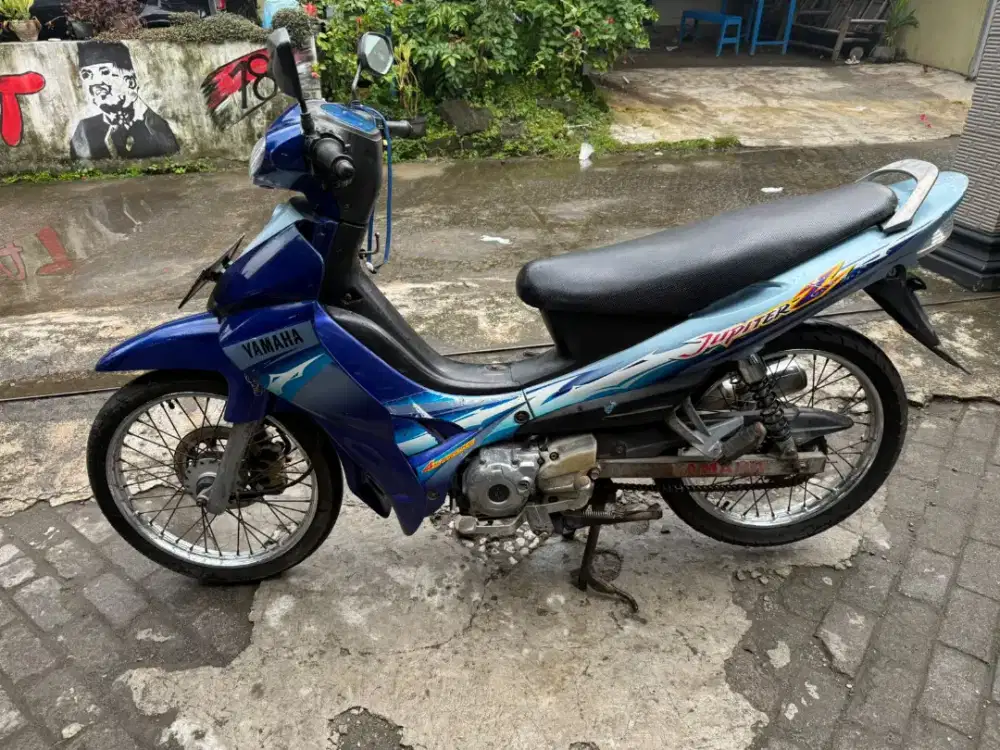 Jupiter Z THN 2005 plat W Sidoarjo