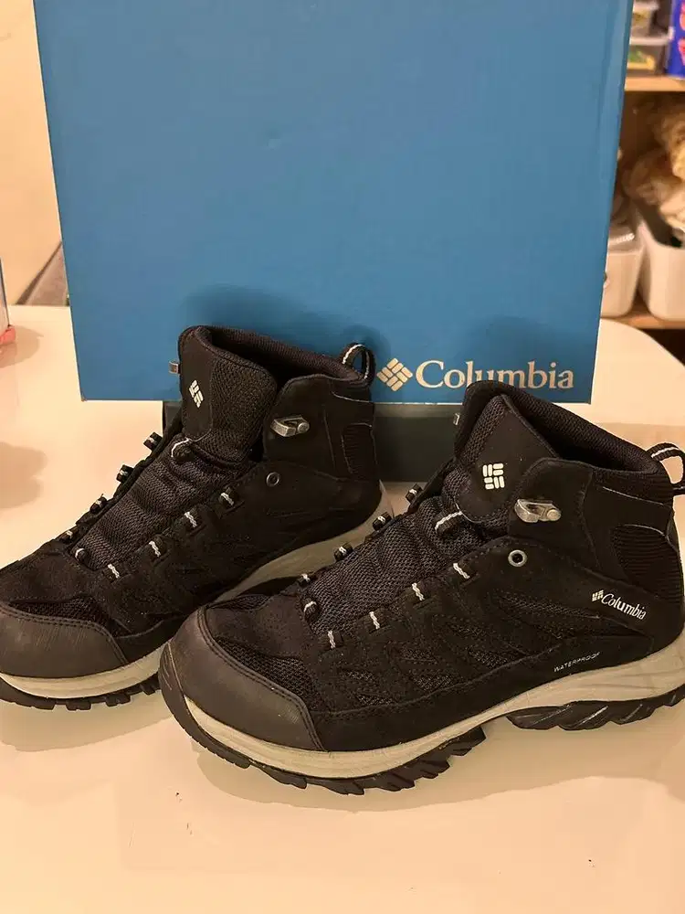 Sepatu Hiking Columbia