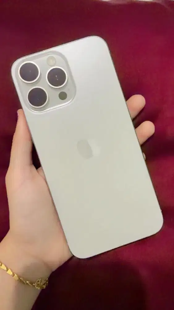 Iphone 15 pro max 512