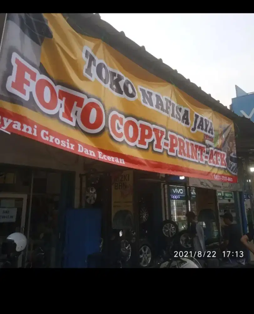 Karyawan Toko Foto Copy dan Print