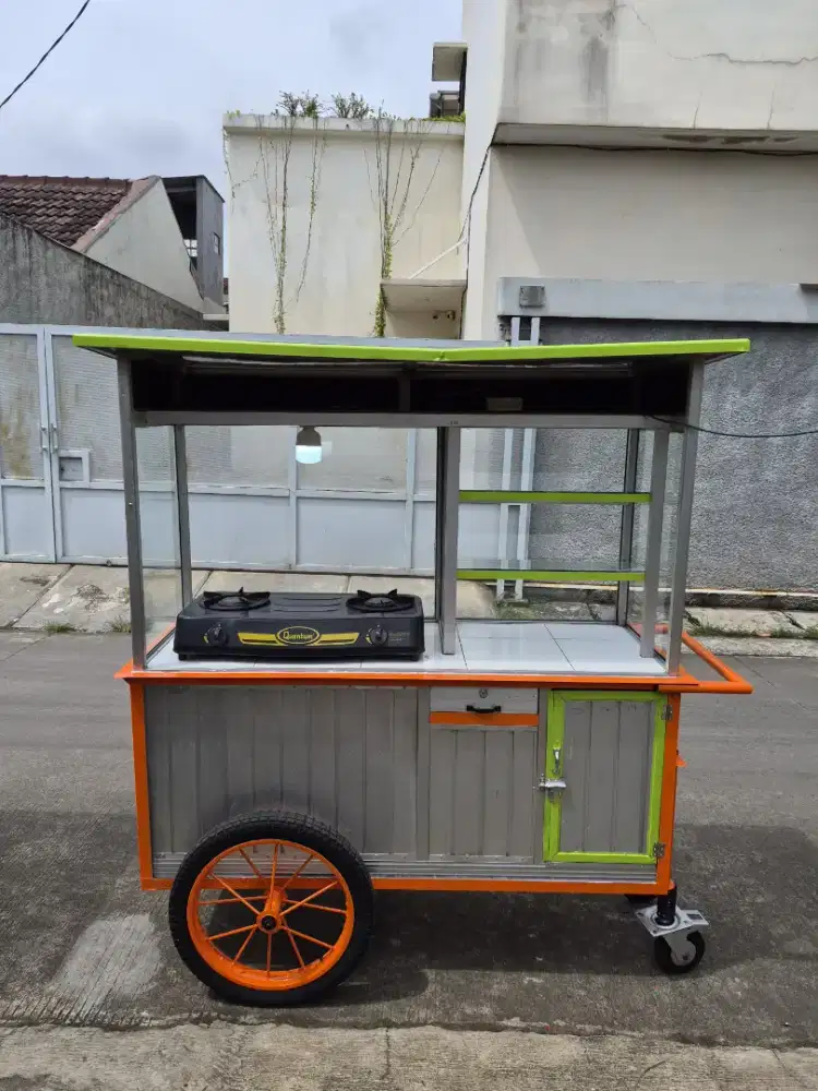 Gerobak Ayam Goreng/ Ayam geprek/ Sempol-DLL / Grobak Bekas