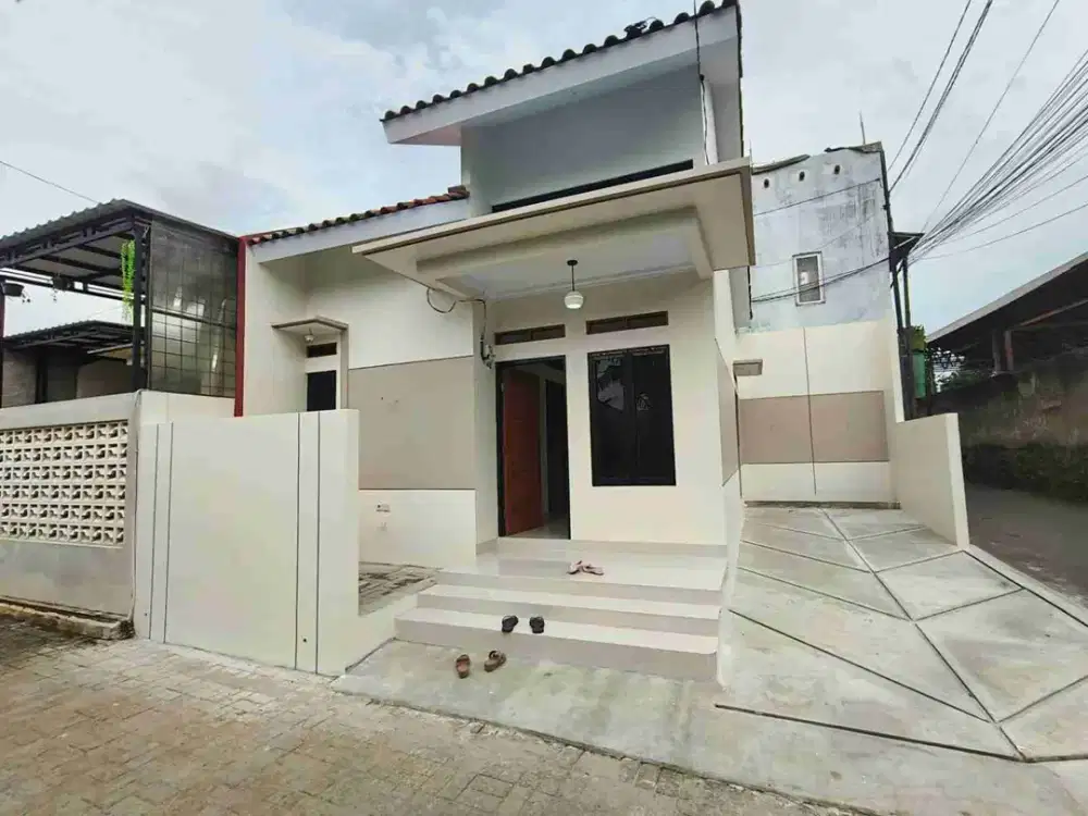 Rumah baru hook dekat Tol Cijago Cimanggis Depok