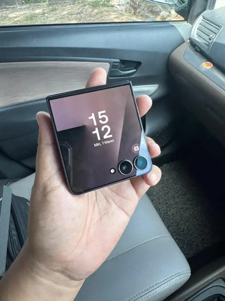 samsung Zflip 7 12/256gb lengkap
