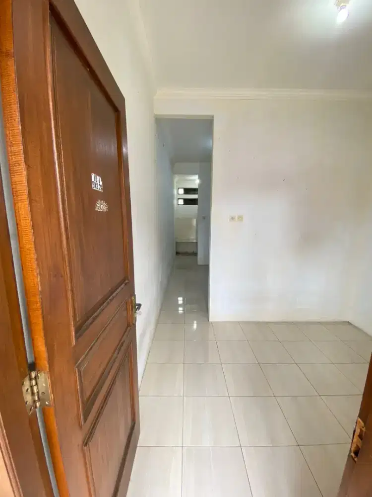 DIKONTRAKAN PETAKAN CIAPADU STRATEGIS