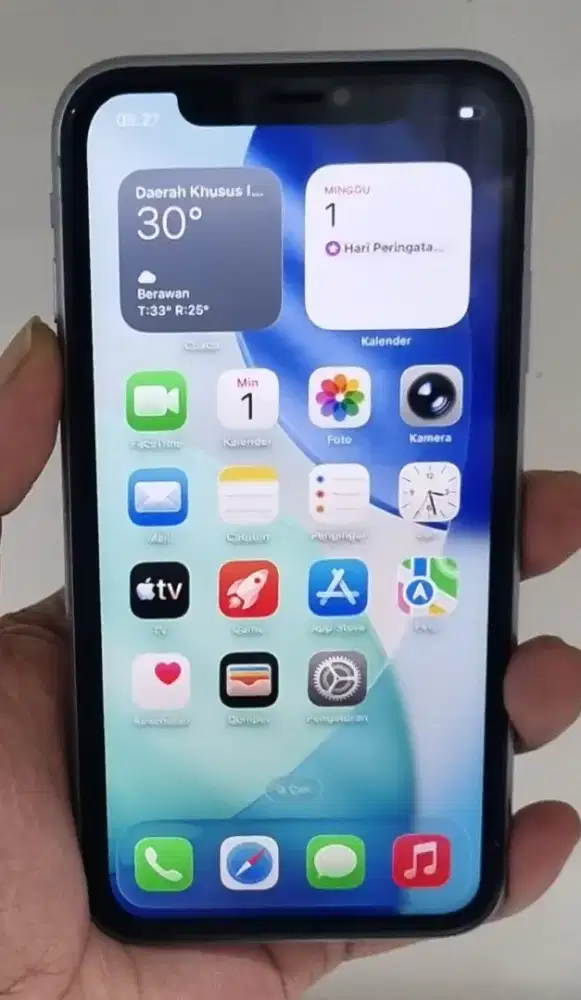 Iphone 11 64gb hp charger