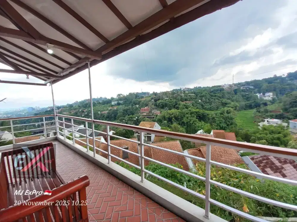 DIJUAL RUMAH SIAP HUNI  di Kawasan Resort Dago Pakar Bandung