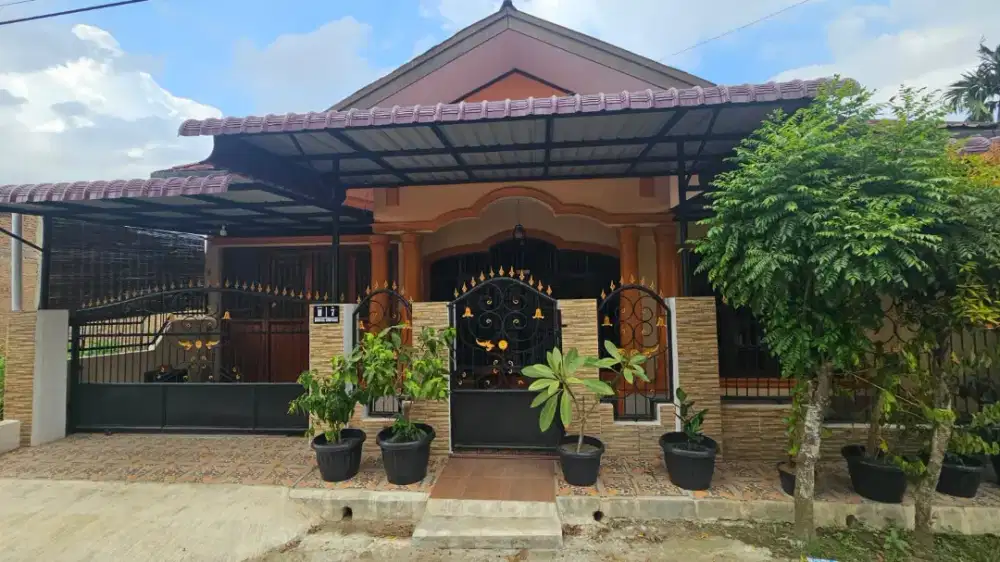 Rumah Asri Komplek Dinas Kehutanan Medan