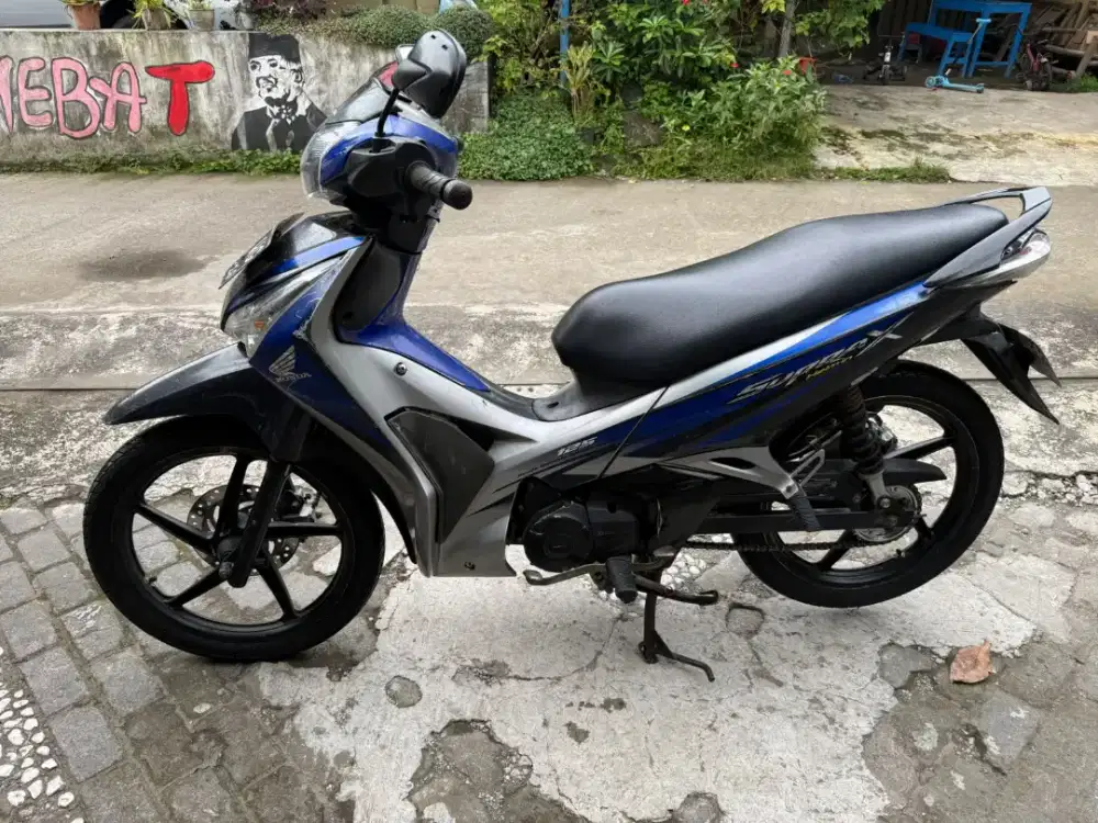 Honda Supra helm in THN 2011 plat AB Bantul